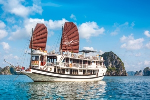 Happy Anniversary 1st year Swan Cruises Halong